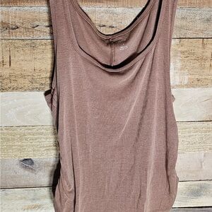 Sleeveless Ribbed Tank Top in Mauve Brown